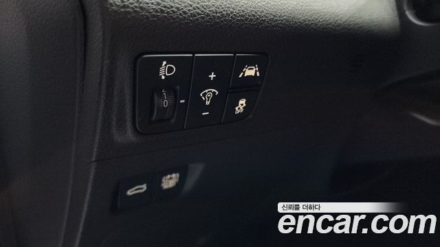 Kia K5 Hybrid (III) Trendy 2022 — фото 17
