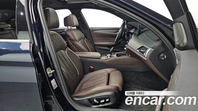 BMW 5 Series (G30) 530i M Sport Package 2021 — фото 10