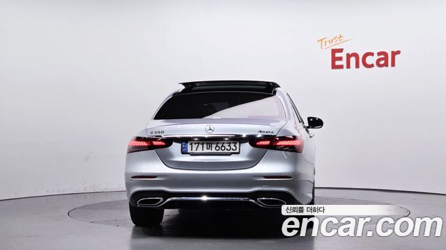Mercedes-Benz E-Class (W213) E350 4MATIC AMG Line 2022 — фото 4