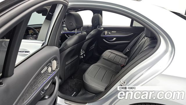Mercedes-Benz E-Class (W213) E350 4MATIC AMG Line 2022 — фото 10