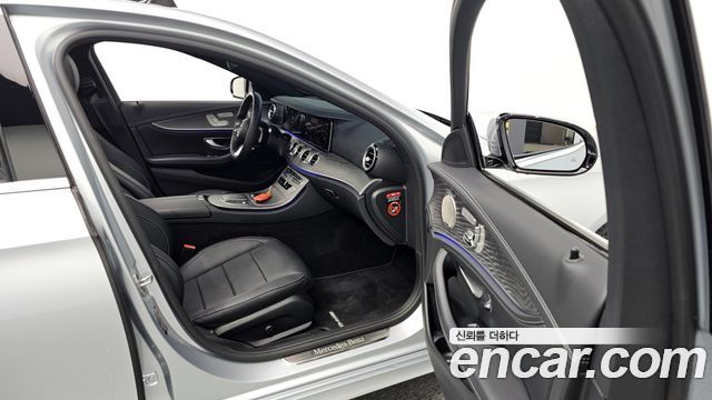 Mercedes-Benz E-Class (W213) E350 4MATIC AMG Line 2022 — фото 12