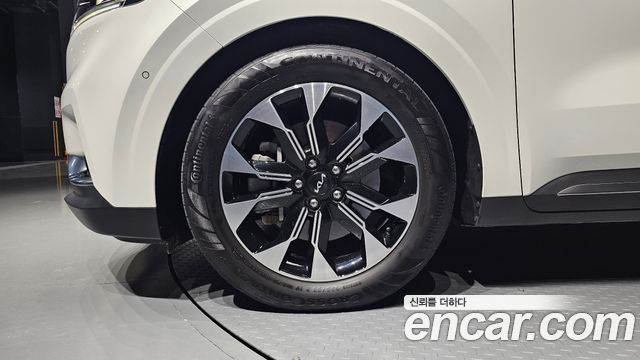 Kia Carnival (IV) Diesel 9-Seater Signature 2022 — фото 5