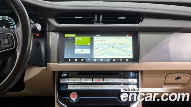 Jaguar XF (X260) 20d Portfolio 2017 — фото 14