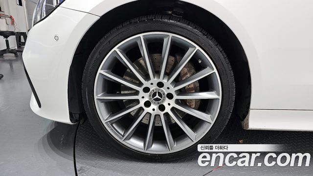 Mercedes-Benz E-Class (W213) E450 4MATIC Cabriolet 2021 — фото 5