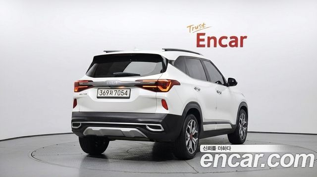 Kia Seltos Gasoline 1.6 Turbo 2WD Signature 2023 — фото 2