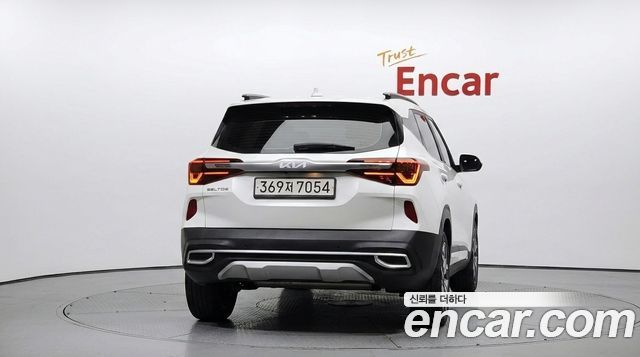 Kia Seltos Gasoline 1.6 Turbo 2WD Signature 2023 — фото 4
