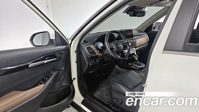 Kia Seltos Gasoline 1.6 Turbo 2WD Signature 2023 — фото 11