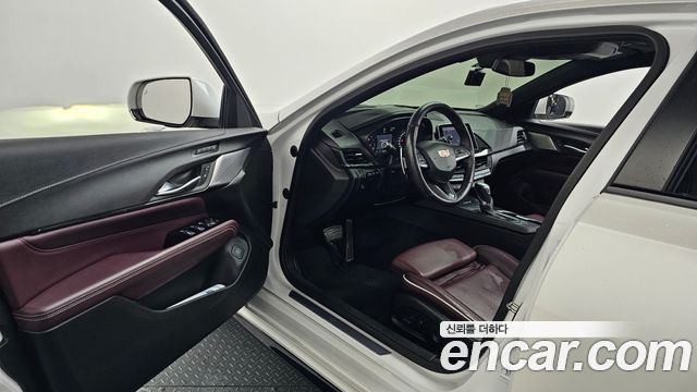 Cadillac CT4 2.0 Sport 2020 — фото 10