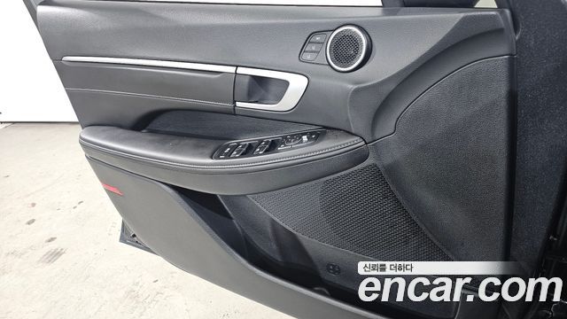 Hyundai Sonata The Edge (DN8) 1.6 Turbo Exclusive 2024 — фото 14