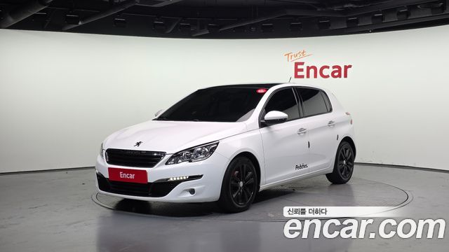Peugeot 308 (II) 1.6 BlueHDi Allure 2015 — фото 1