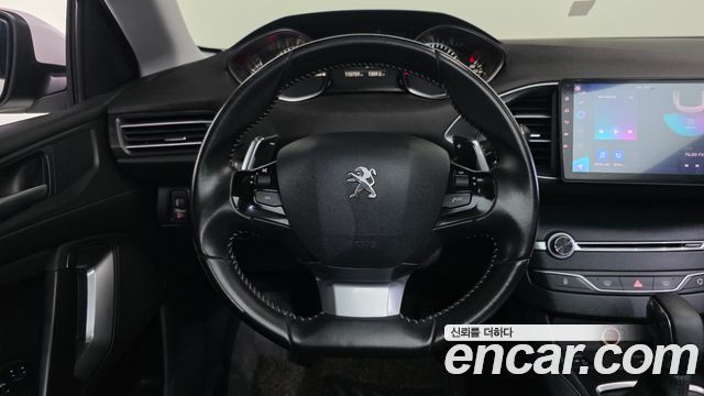 Peugeot 308 (II) 1.6 BlueHDi Allure 2015 — фото 17