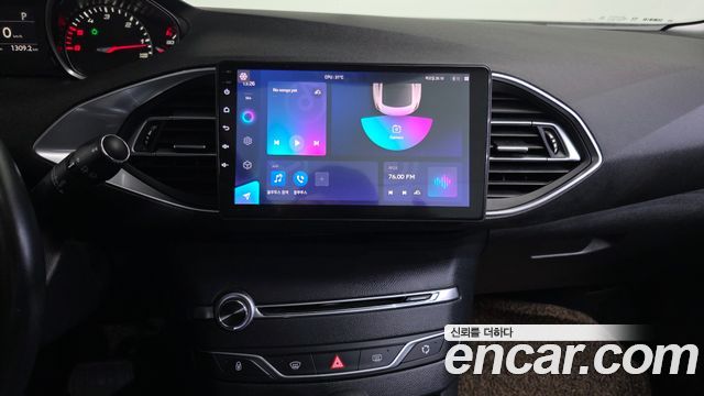 Peugeot 308 (II) 1.6 BlueHDi Allure 2015 — фото 18