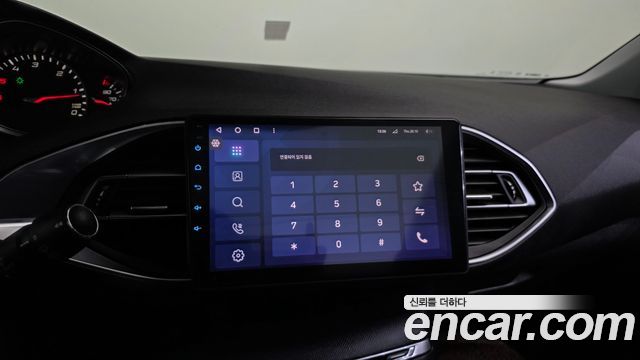 Peugeot 308 (II) 1.6 BlueHDi Allure 2015 — фото 20