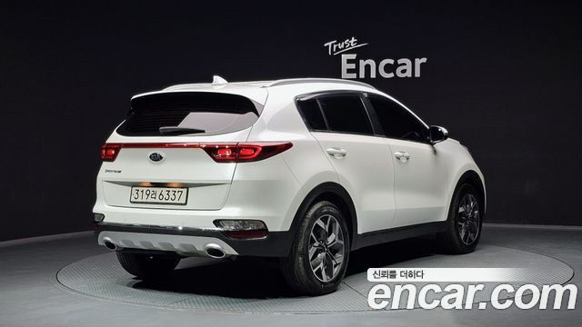 Kia Sportage The Bold Diesel 2.0 2WD Prestige 2021 — фото 2