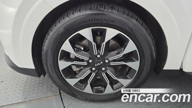 Kia Carnival (IV) Gasoline 7-Seater Noblesse 2021 — фото 5