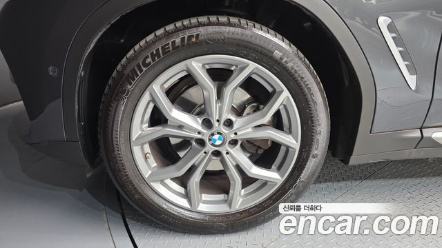 BMW X4 (G02) xDrive20i xLine 2021 — фото 5