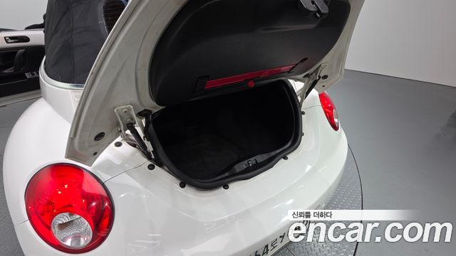 Volkswagen Beetle 2.0 Cabriolet 1Y 2011 — фото 20