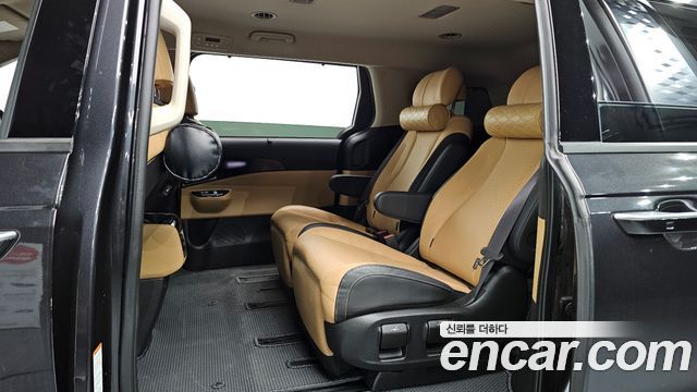 Kia Carnival (IV) Gasoline 7-Seater Signature 2021 — фото 12