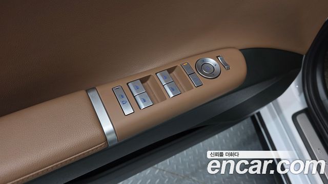 Hyundai Grandeur (GN7) 3.5 LPG 2WD Premium 2023 — фото 11
