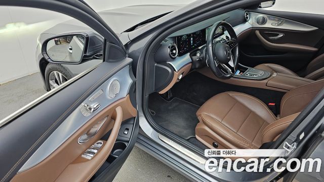 Mercedes-Benz E-Class (W213) E350 4MATIC Avantgarde 2021 — фото 11