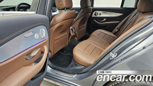 Mercedes-Benz E-Class (W213) E350 4MATIC Avantgarde 2021 — фото 13