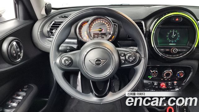 MINI Cooper Clubman Standard 2nd 2021 — фото 13