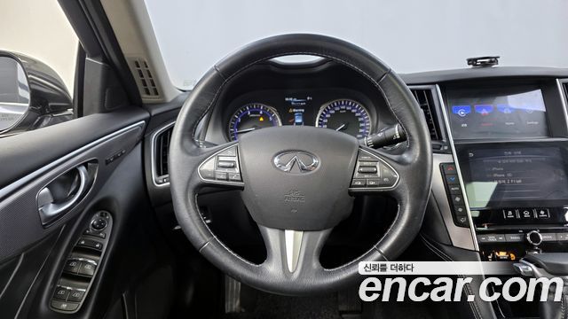 Infiniti Q50 2.2d Premium 2016 — фото 13