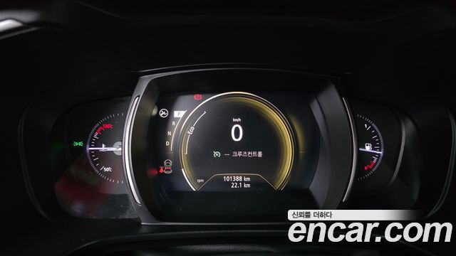 Renault Korea QM6 2.0 LPe LE Signature 2WD 2022 — фото 8