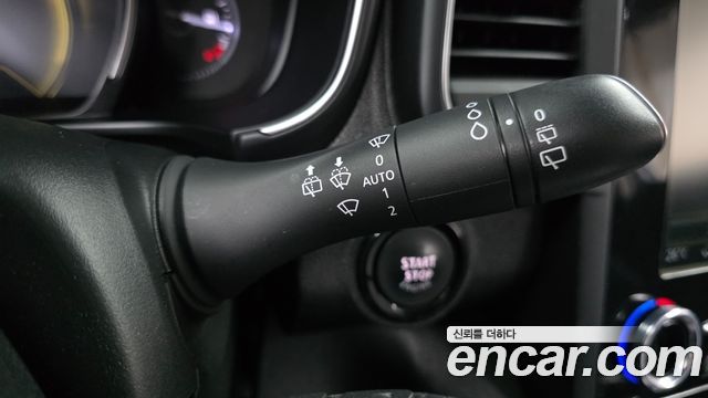Renault Korea QM6 2.0 LPe LE Signature 2WD 2022 — фото 18