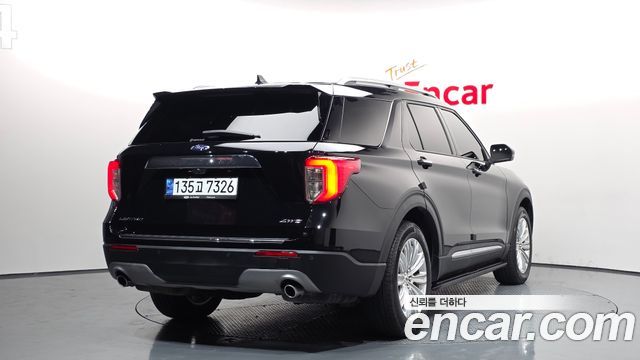 Ford Explorer (VI) 2.3 LimIted 4WD 2021 — фото 2