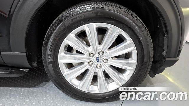 Ford Explorer (VI) 2.3 LimIted 4WD 2021 — фото 5