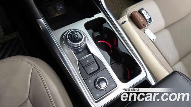 Ford Explorer (VI) 2.3 LimIted 4WD 2021 — фото 9