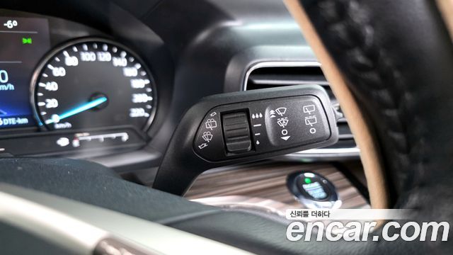 Ford Explorer (VI) 2.3 LimIted 4WD 2021 — фото 14
