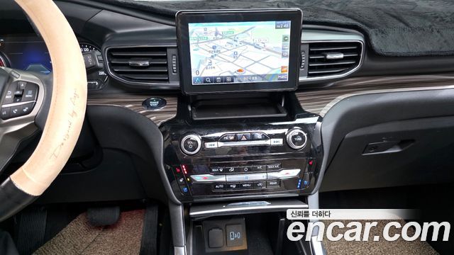 Ford Explorer (VI) 2.3 LimIted 4WD 2021 — фото 15