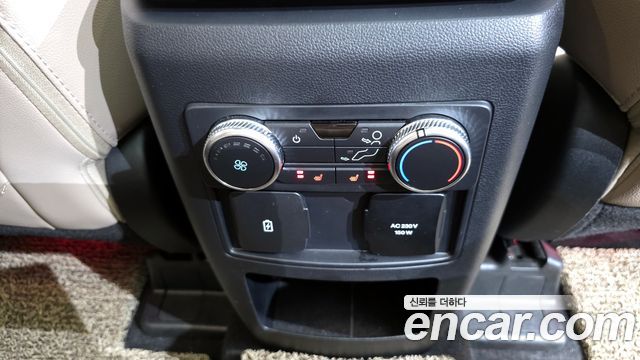 Ford Explorer (VI) 2.3 LimIted 4WD 2021 — фото 19
