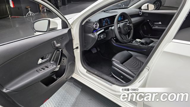 Mercedes-Benz A-Class (W177) A220 Sedan 2020 — фото 10