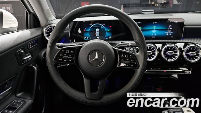 Mercedes-Benz A-Class (W177) A220 Sedan 2020 — фото 17
