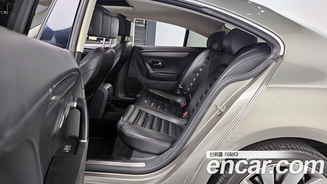 Volkswagen CC 2.0 TSI 2014 — фото 12