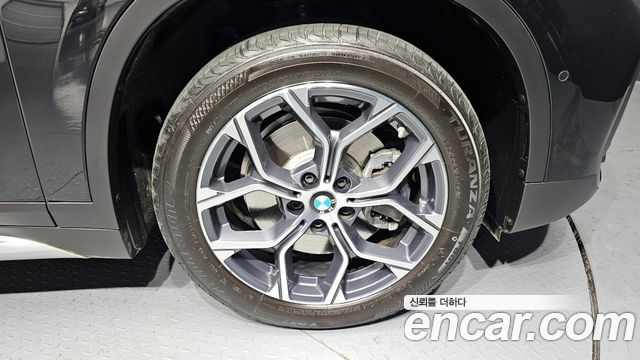 BMW X1 (F48) xDrive 20i xLine 2021 — фото 5