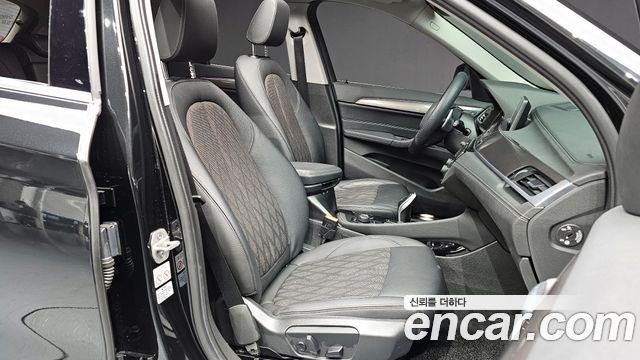BMW X1 (F48) xDrive 20i xLine 2021 — фото 10