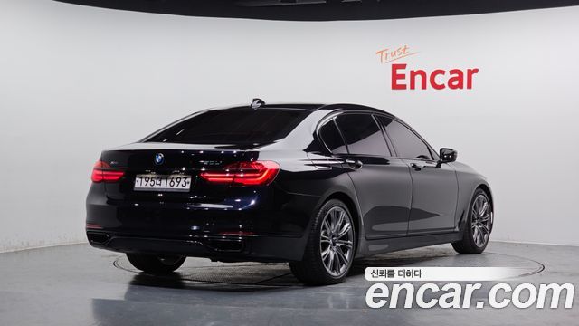 BMW 7 Series (G11) 750Li xDrive Vision 100 Edition 2016 — фото 2