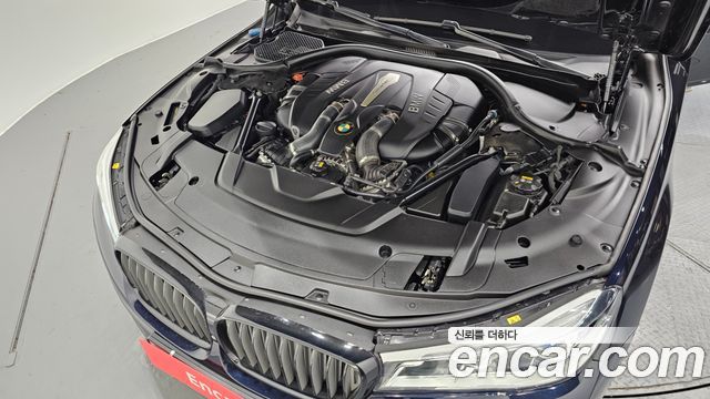 BMW 7 Series (G11) 750Li xDrive Vision 100 Edition 2016 — фото 6