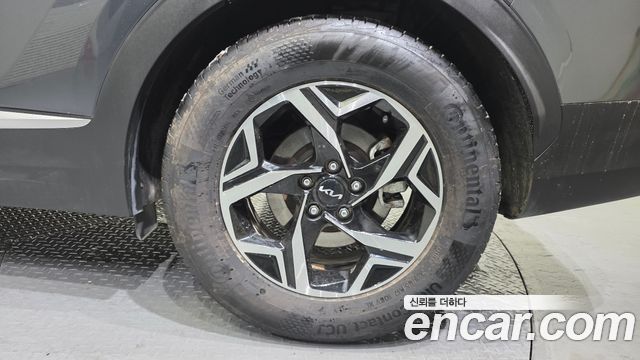 Kia Sportage (V) Diesel 2.0 2WD Prestige 2022 — фото 5