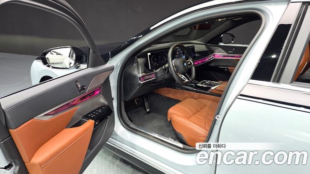 BMW 7 Series (G70) 740d xDrive M Sport 2025 — фото 11