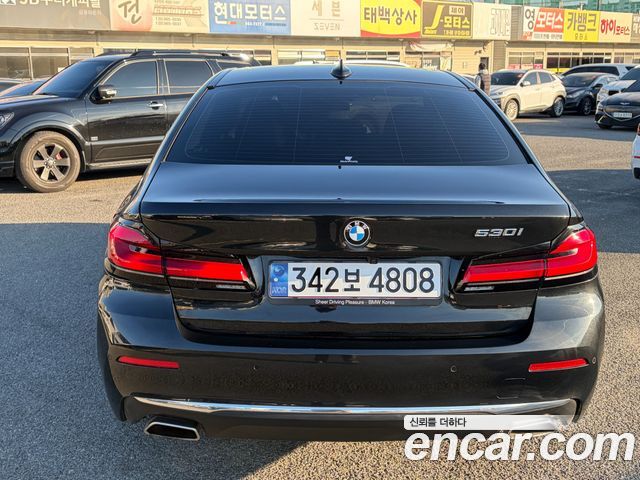 BMW 5 Series (G30) 530i Luxury 2023 — фото 6