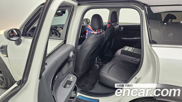 MINI Cooper Countryman Classic 2nd 2024 — фото 12