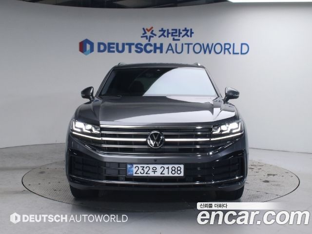 Volkswagen Touareg (III) 3.0 TDI Prestige 2024 — фото 3