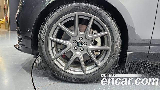 Land Rover Range Rover Velar 3.0 P400 Dynamic HSE 2025 — фото 5