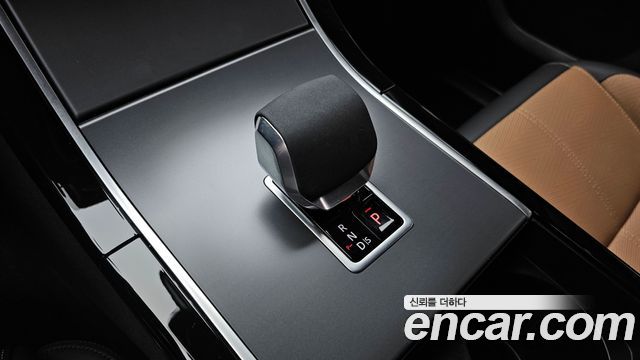 Land Rover Range Rover Velar 3.0 P400 Dynamic HSE 2025 — фото 9