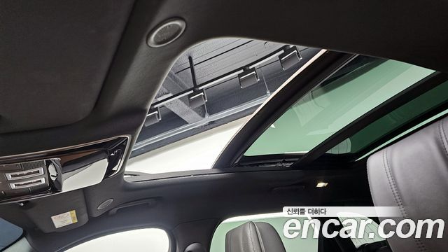 Land Rover Range Rover Velar 3.0 P400 Dynamic HSE 2025 — фото 17